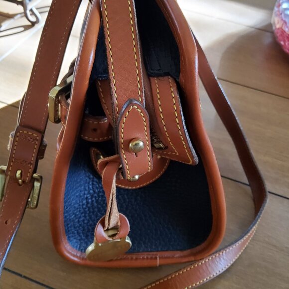 Vintage Dooney & Bourke All Weather Leather Crossbody in Blue + Dooney Duck Tag - Picture 4 of 10